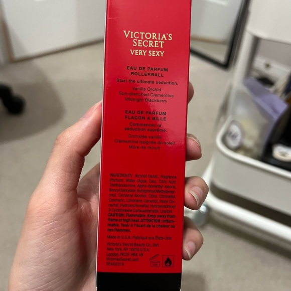 ❗️SOLD ❗️Victoria’s Secret Very Sexy Rollerball - Picture 3 of 3